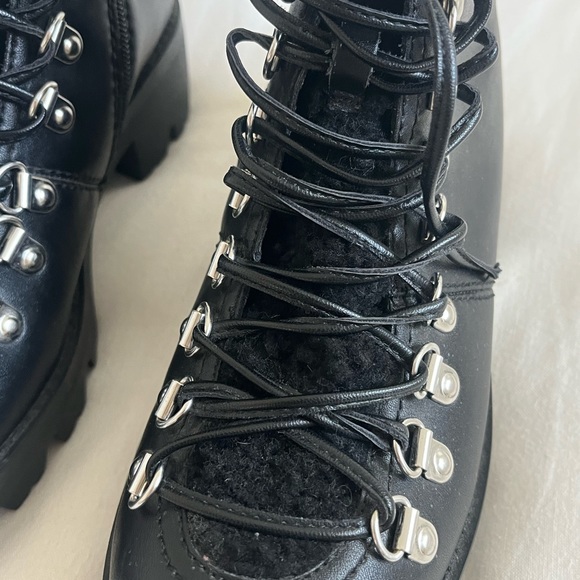 ✨SALE✨JEFFREY CAMPBELL Stanley Lace Up Hiker Combat Boot Black SIZE 7 Shearling - Picture 4 of 16
